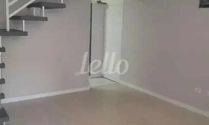 Casa em condomínio fechado com 2 quartos à venda na Rua Airton Barroso Pereira, 06, Vila Santos, São Paulo, 70 m2 por R$ 360.400