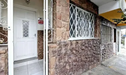 Casa com 2 quartos à venda na rua crasso, 96, água branca, são paulo, 80 m2 por r$ 649.900