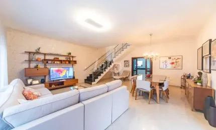 Casa com 3 quartos à venda na Rua dos Capuchinhos, 126, Vila Alpina, Santo André, 257 m2 por R$ 1.277.000