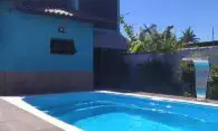 Sobrado no bairro Santa Julia, em Itanhaém - lado praia, acesso pavimentado.