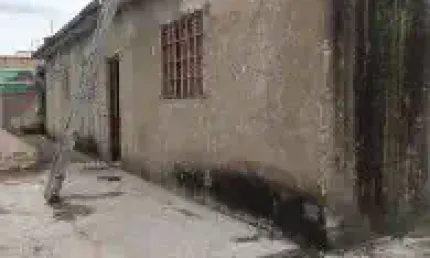 Casa no bairro Parque Augustus, em Itanhaém - localizado lado praia, em rua de terra.