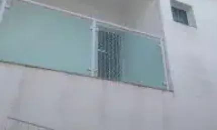 Casa em condomínio no bairro Cibratel 2, em Itanhaém - localizado lado praia, em rua calçada.