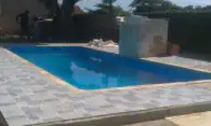 Casa no bairro Nossa Senhora do Sion, em Itanhaém - localizada lado praia.
