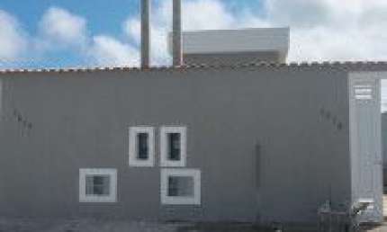 Casa no bairro Cibratel 2, em Itanhaém - sendo lado praia, em rua calçada.