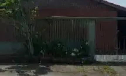 Casa no bairro Bopiranga, em Itanhaém - localizada lado praia, em rua calçada.