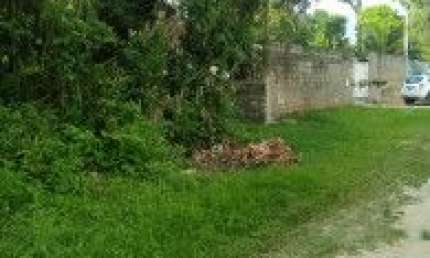 Terreno de chácara no bairro Novaro, em Itanhaém - sendo lado serra, em rua de terra.