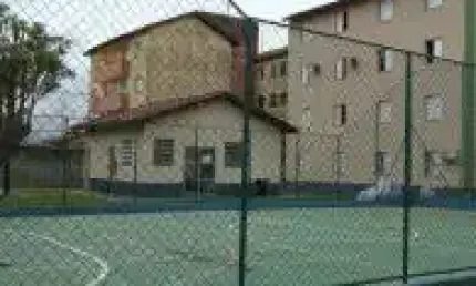 Apartamento no bairro jardim sabaúna, em itanhaém - sendo lado praia, em rua calçada.