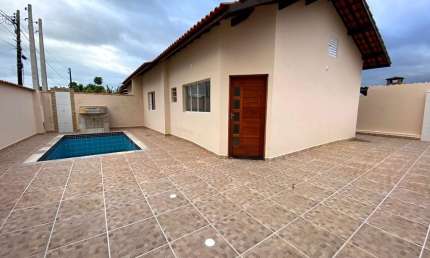 Ótima casa no bairro Balneário Tupy, em Itanhaém *** Aceita financiamento bancário!