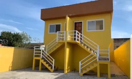 Ótima casa à venda no bairro Suarão, em Itanhaém * Lado serra, em rua calçada.