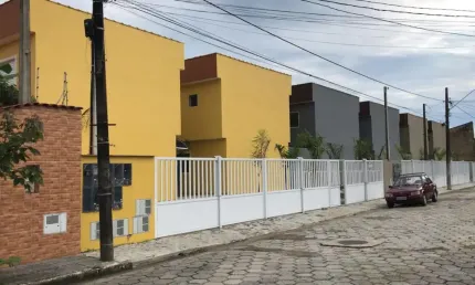 Sobrado à venda no bairro Suarão, em Itanhaém ** Aceita financiamento bancário!