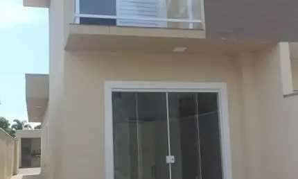 Sobrado com excelente acabamento no Bairro Bopiranga em Itanhaém -SP