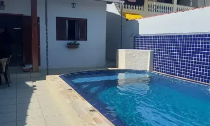 CASA MOBILIADA A VENDA EM ITANHAÉM - BAIRRO SUARÃO .
