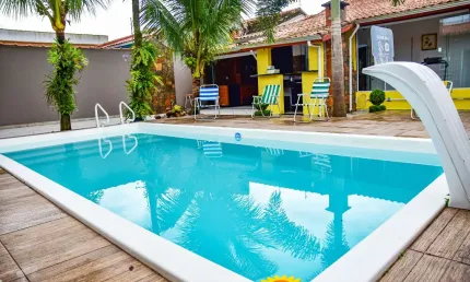 Casa com piscina a venda em Itanhaém, litoral sul de SP.