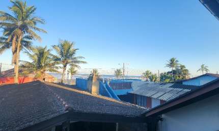 Casa com edícula nos fundos frente mar- Gaivotas Itanhaém/SP.