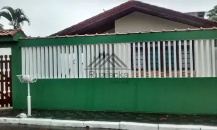 Casa a venda no suarão a 200m do mar - itanhaem /sp.