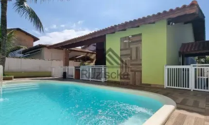 CASA COM 03 QUARTOS E PISCINA A VENDA EM ITANHAÉM - JD CALIFORNIA