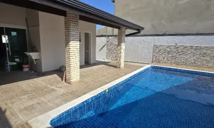 CASA NOVA LOTE INTEIRO COM PISCINA , LADO PRAIA EM ITANHAÉM- 1000M DO MAR