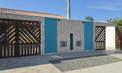 CASA NOVA COM PISCINA Á 1000M DO MAR - ITANHAÉM/JD GRANDESP.