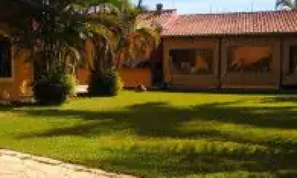 Belíssima casa na praia localizada no bairro Cibratel 2 - em rua calçada