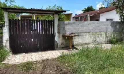 Excelente casa localizada no bairro Balneário Gaivota