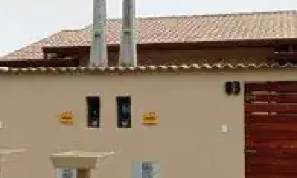 Excelente casa localizada no Balneário Gaivota - lado praia, em rua calçada.