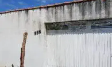 Excelente casa localizada no bairro Cibratel 1 - lado praia, em rua calçada.