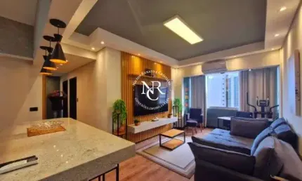 Apartamento reformado e mobiliado á venda no gonzaga em santos-sp