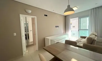 Apartamento á venda com 1 suíte na quadra da praia do José Menino em Santos-SP