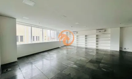 Sala comercial para alugar na Praça dos Expedicionários, 19, Gonzaga, Santos
