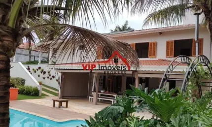 Maravilhosa casa de Alto Padrão com 340m² de área construída no bairro do Caxambu - Jundiaí