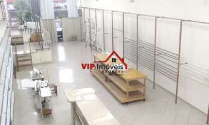 Excelente Salão comercial com casa totalizando 566m² de área construída no bairro Vila Arens