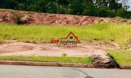 Excelente Terreno no Condomínio Portal dos Lagos com 420m²