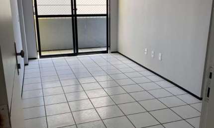 Apartamento com 3 quartos à venda na Avenida Comodoro Estácio Brígido, 2800, Engenheiro Luciano Cavalcante, Fortaleza, 60 m2 por R$ 320.000