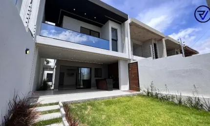 Casa com 4 quartos à venda na Santa Marta, 491, Precabura, Eusébio, 155 m2 por R$ 649.000
