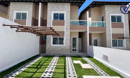 Casa em condomínio fechado com 4 quartos à venda na Rua Santa Cecília, 2700, Guaribas, Eusébio, 103 m2 por R$ 563.100