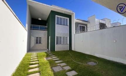 Casa com 3 quartos à venda na Embaúba, 137, Autódromo, Eusébio, 117 m2 por R$ 465.000