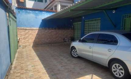 Casa com 3 quartos à venda no Conjunto Taquaril, Belo Horizonte  por R$ 290.000