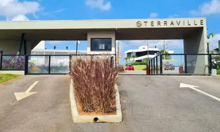 Terreno em Condomínio para Venda em Criciúma, Primeira Linha