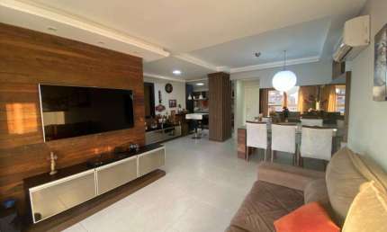 Apartamento para Venda em Criciúma, Comerciário, 3 dormitórios, 1 suíte, 2 banheiros, 2 vagas