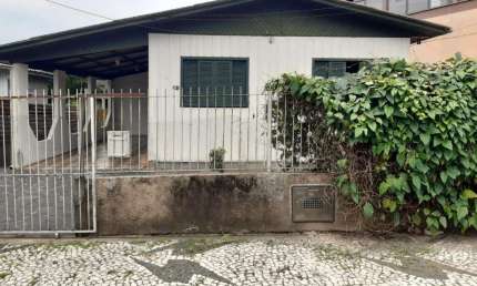 Casa para Venda em Siderópolis, Centro, 3 dormitórios, 1 banheiro, 1 vaga