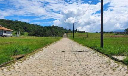 Terreno à venda na Rua Erasmo Borato Geremias, Brasília, Criciúma