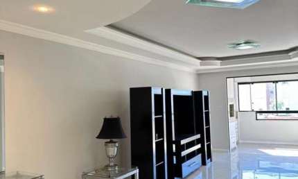 Apartamento para Venda em Criciúma, Comerciário, 3 dormitórios, 1 suíte, 2 banheiros, 2 vagas