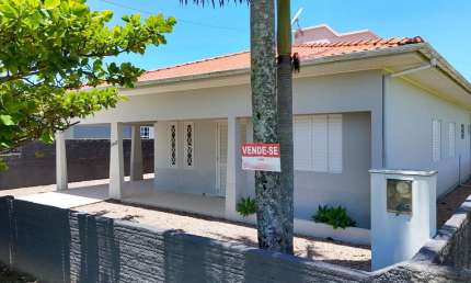Casa para Venda em Jaguaruna, Esplanada, 3 dormitórios, 2 banheiros, 2 vagas