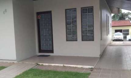 Casa para Venda em Criciúma, Prospera, 3 dormitórios, 1 suíte, 3 banheiros, 1 vaga