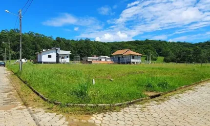 Terreno à venda na Rua Erasmo Borato Geremias, Brasília, Criciúma