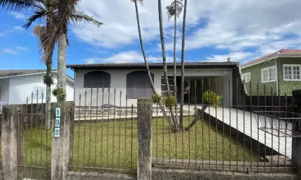 Casa para Venda em Criciúma, Vila Isabel, 3 dormitórios, 1 banheiro, 1 vaga