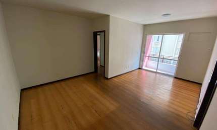 Apartamento para Venda em Criciúma, Centro, 3 dormitórios, 1 suíte, 2 banheiros, 1 vaga