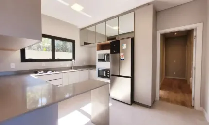 Casa para venda em criciúma, centro, 3 dormitórios, 1 suíte, 3 banheiros, 2 vagas