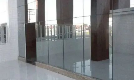 BELISSÍMO APARTAMENTO NA VILA MIRIM PARA LOCAÇÃO VISTA MAR