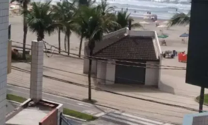 OPORTUNIDADE IMPERDÍVEL  01 DORMITÓRIO NA OCIAN FRENTE MAR